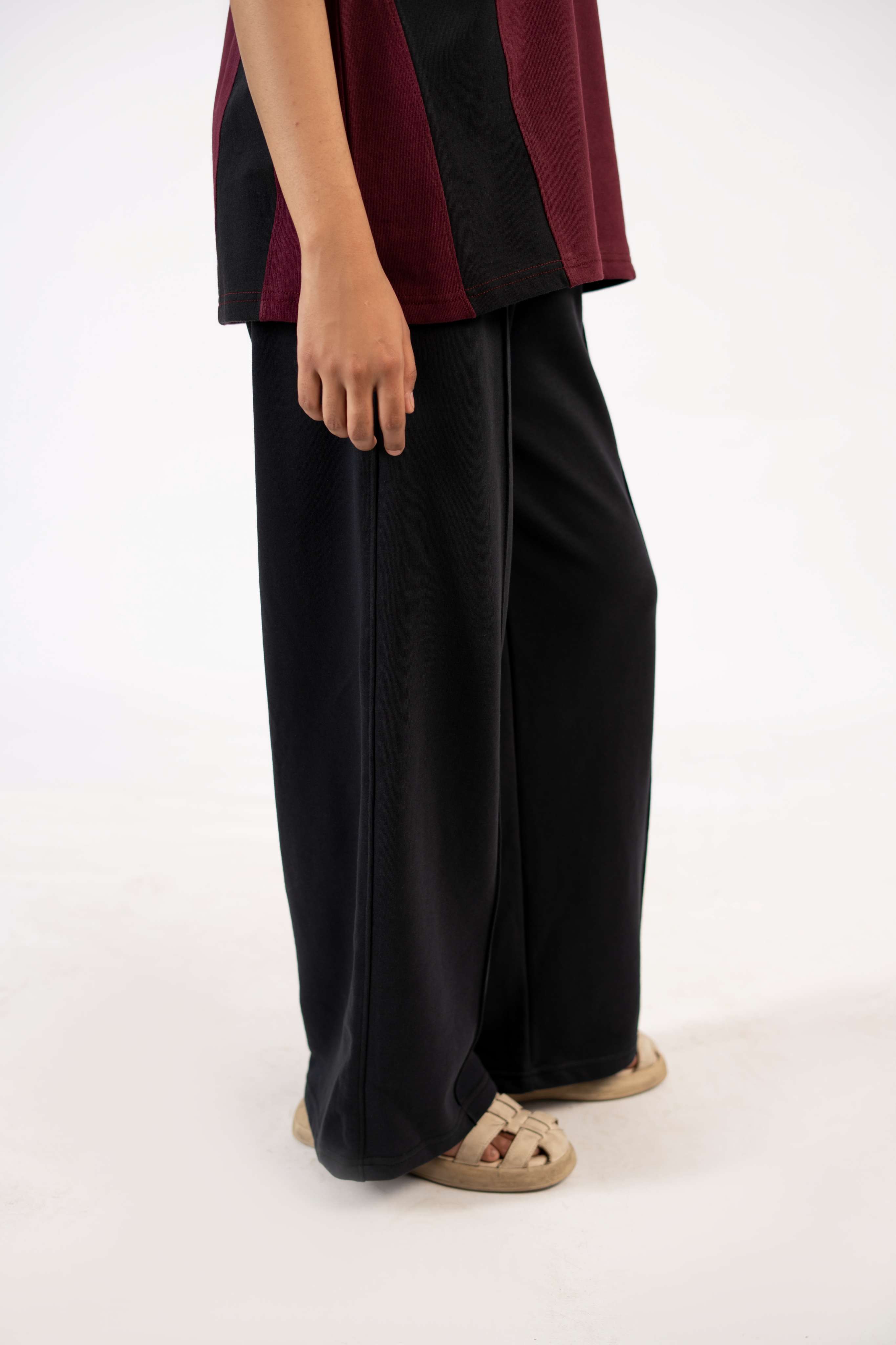 Relaxed Fit Lounge Trousers – Black J2