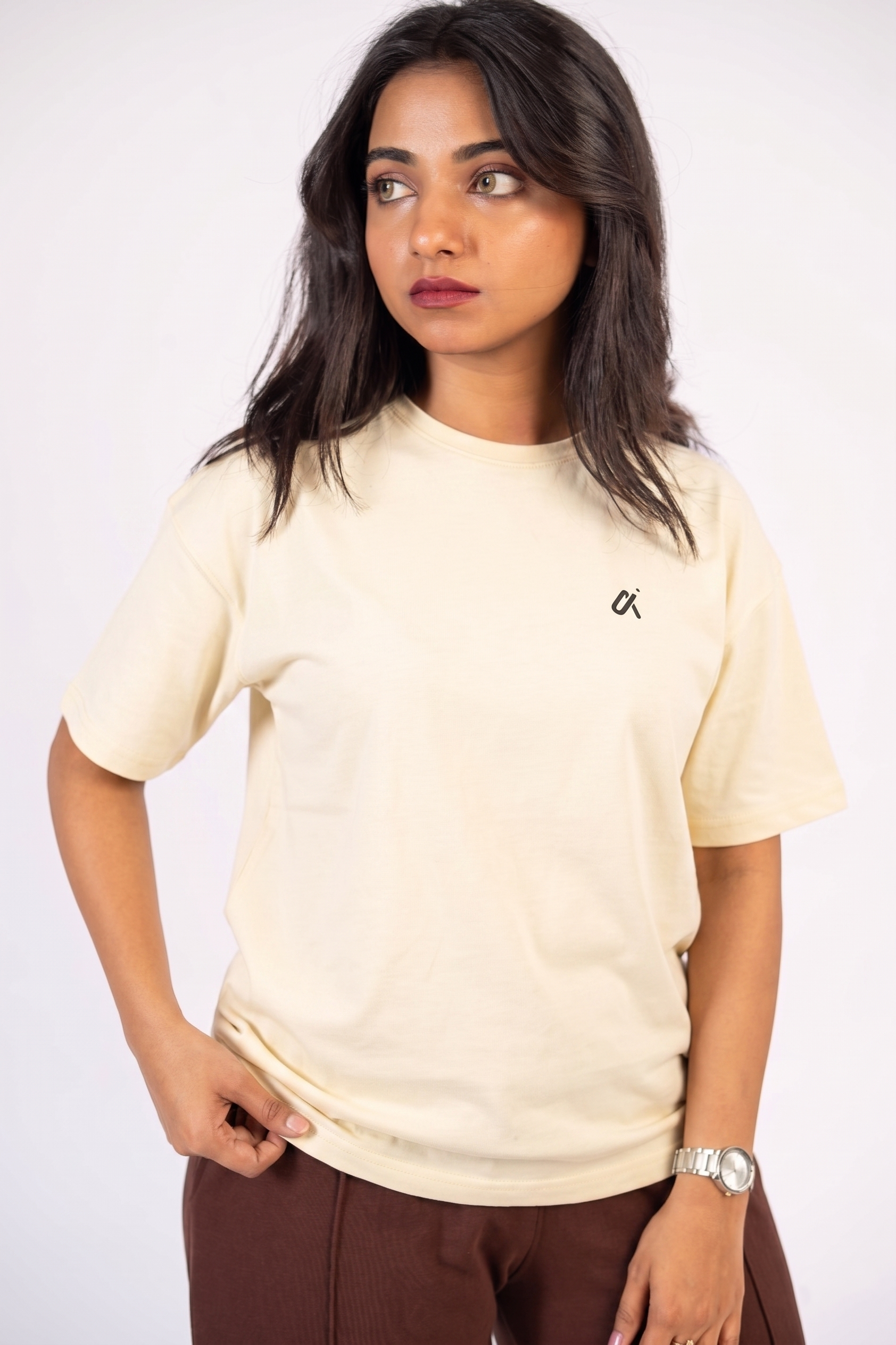 Cream Essential Oversized Tee S6