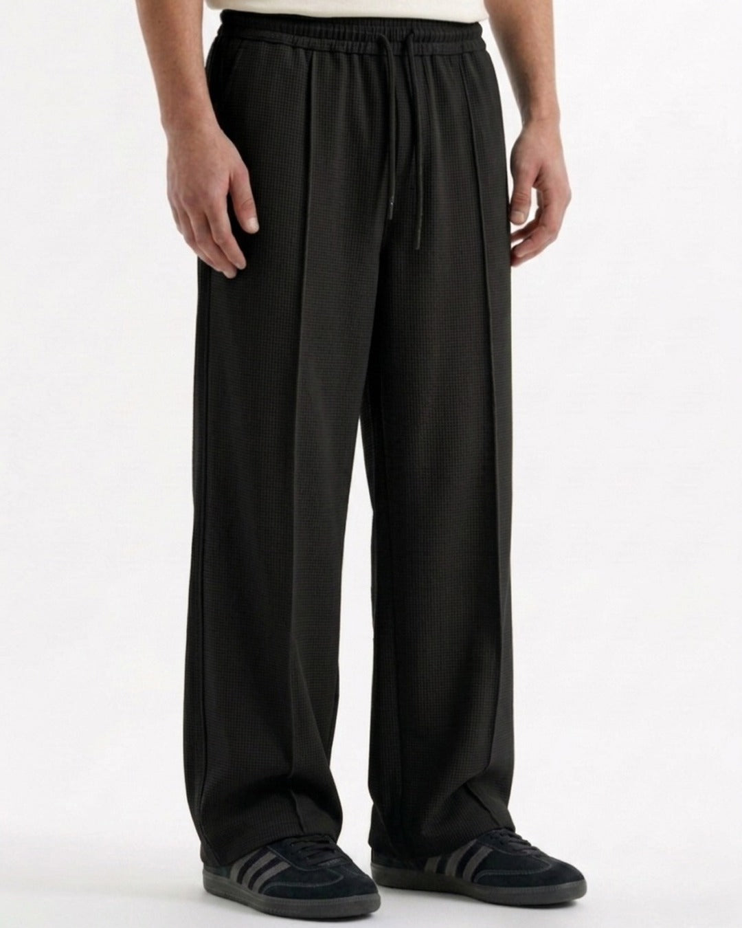 Waffle Relaxed Fit Trousers – Black D21